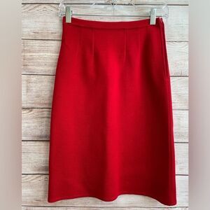 VINTAGE GINA TERESA 100% PURE WOOL PENCIL SKIRT IN RED‎
